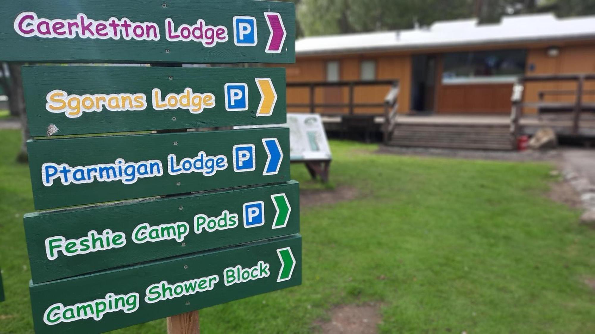 Lagganlia Lodges And Camping Pods 金克雷格 外观 照片